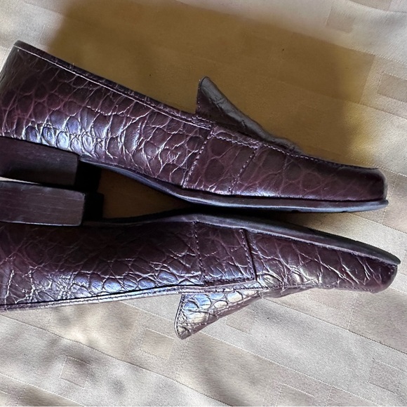 Elegant Brown Loafers for Women Size 5‎ - Picture 6 of 11